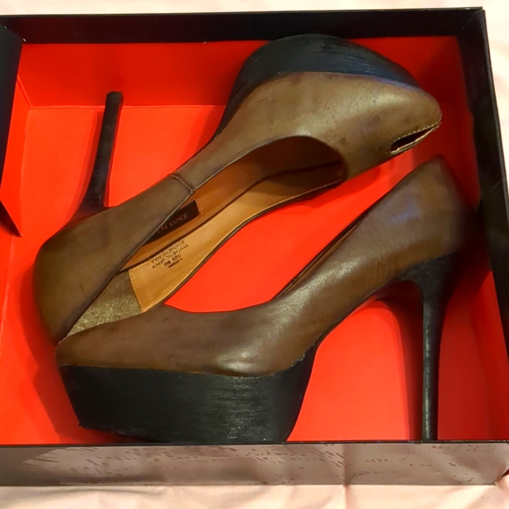 Steve Madden Luxe Heels (size 8)